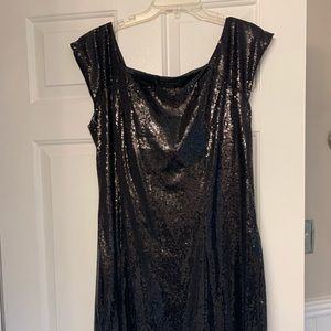 Black sequined womens dress. Size 18/20 Beautiful for the holidays!